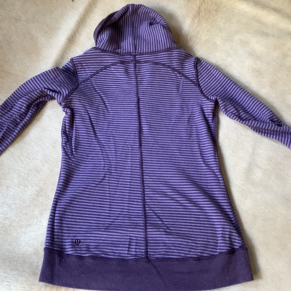LULULEMON “In a Cinch” Purple Stripe REVERSIBLE Funnel Neck Pullover Long Sleeve - Picture 12 of 15